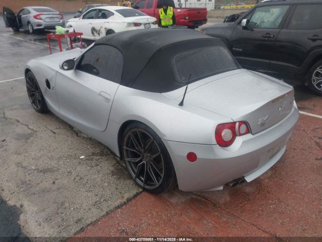 2005 BMW Z4 4USBT33575LS57309 Photo 2