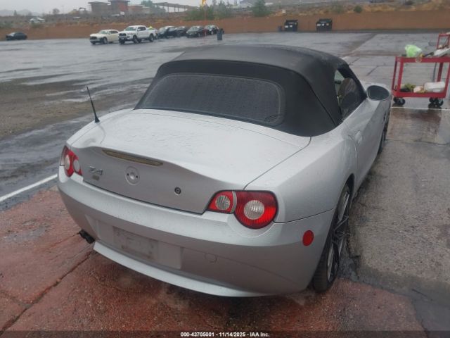 2005 BMW Z4 4USBT33575LS57309 Photo 3