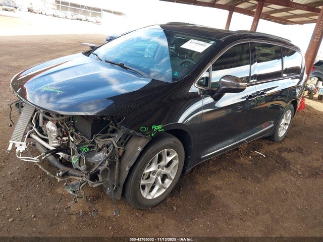 Chrysler Pacifica Limited 2020 2C4RC1GG6LR107331 Image 2