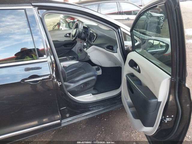 Chrysler Pacifica Limited 2020 2C4RC1GG6LR107331 Image 5