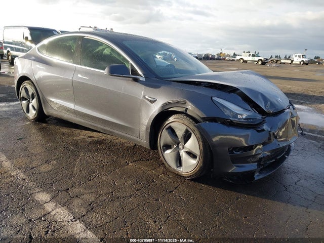 2019 TESLA MODEL 3 5YJ3E1EA7KF400499 Photo 0