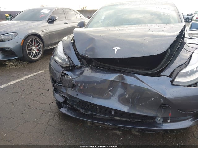 2019 TESLA MODEL 3 5YJ3E1EA7KF400499 Photo 5