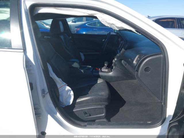 2019 DODGE CHARGER 2C3CDXBG0KH728666 Photo 4