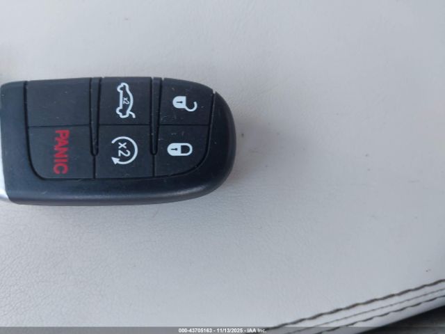 2017 CHRYSLER 300C 2C3CCAEG6HH646008 Photo 10