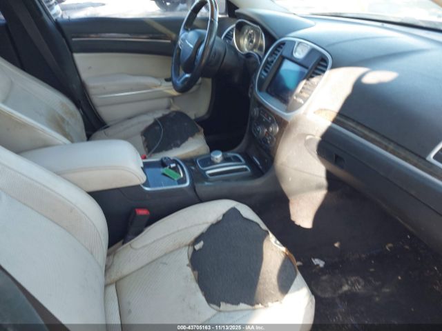 2017 CHRYSLER 300C 2C3CCAEG6HH646008 Photo 4