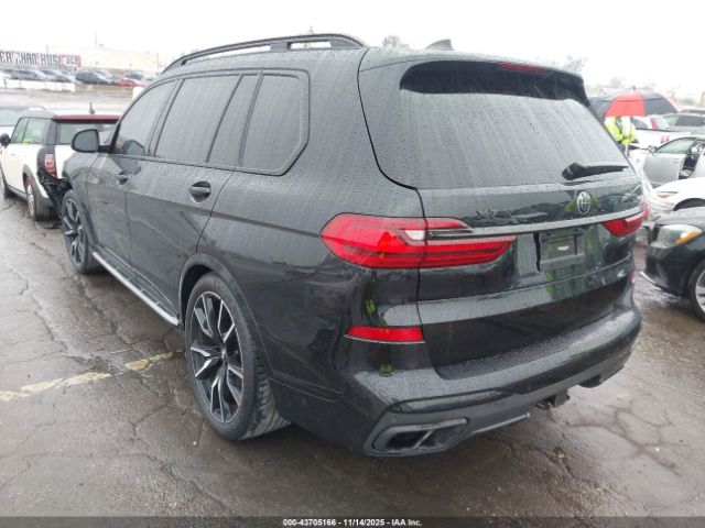 2022 BMW X7 5UXCW2C08N9J22397 Photo 2