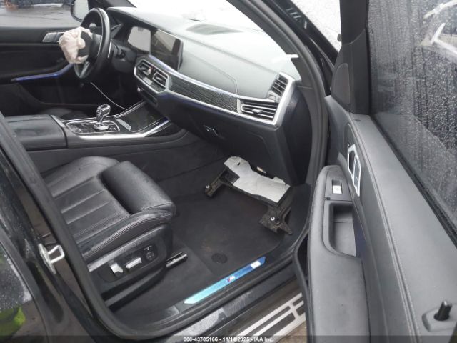 2022 BMW X7 5UXCW2C08N9J22397 Photo 4