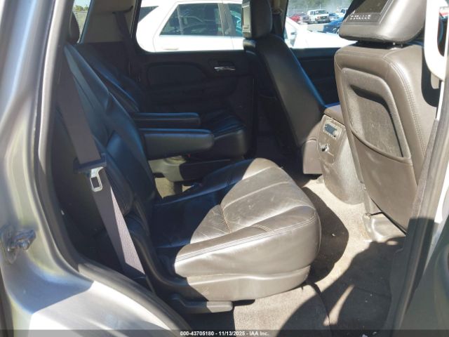 2011 CHEVROLET TAHOE 1GNSKBE07BR377258 Photo 7
