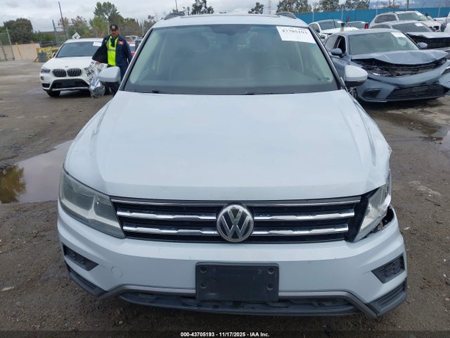 3VV3B7AX0JM051946 Volkswagen Tiguan 2.0t Se/2.0t Sel