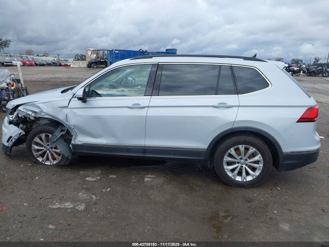 3VV3B7AX0JM051946 Volkswagen Tiguan 2.0t Se/2.0t Sel
