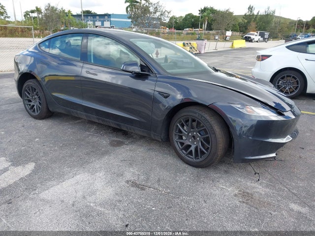 2025 TESLA MODEL 3 5YJ3E1EA7SF950530 Photo 0