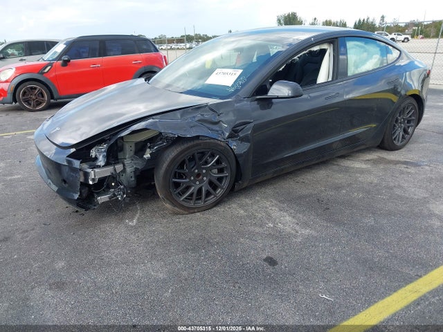 2025 TESLA MODEL 3 5YJ3E1EA7SF950530 Photo 5