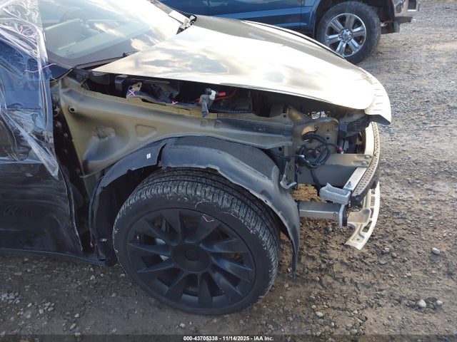 Продаж на аукціоні авто 2020 Tesla Model Y Long Range Dual Motor All-wheel Drive, vin: 5YJYGDEE1LF033167, номер лоту: 43705338