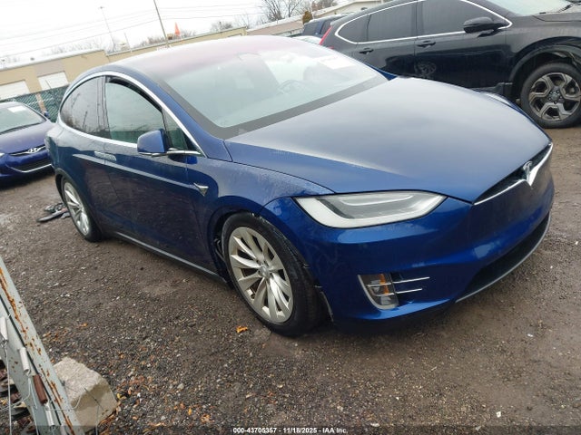 2018 TESLA MODEL X 5YJXCAE2XJF091433 Photo 0