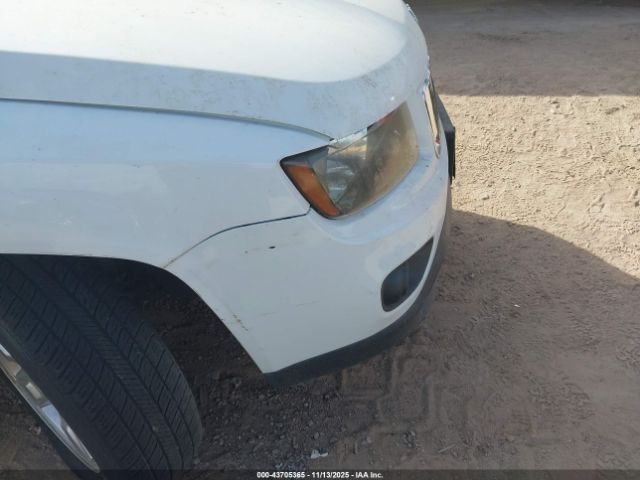 2014 JEEP COMPASS 1C4NJCBA7ED777849 Photo 5