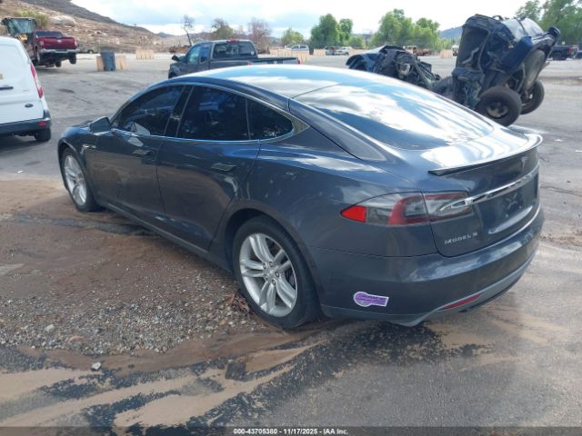 2015 TESLA MODEL S 5YJSA1E15FF105348 Photo 2