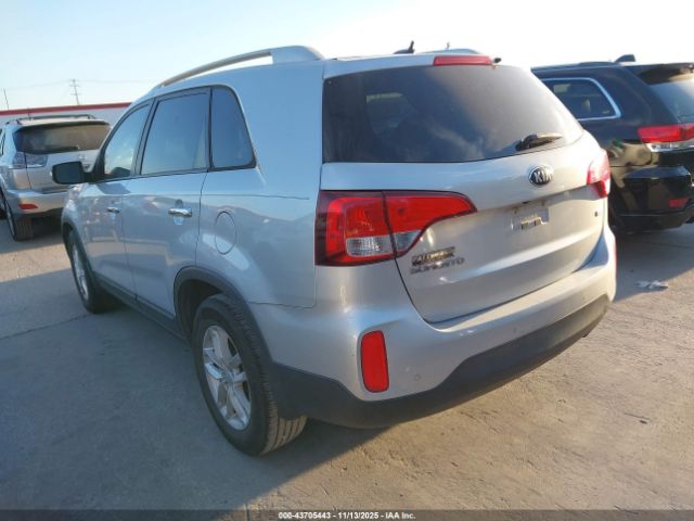 2014 KIA SORENTO 5XYKT3A67EG501960 Photo 2