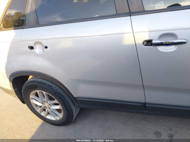 2014 KIA SORENTO 5XYKT3A67EG501960 Photo 5