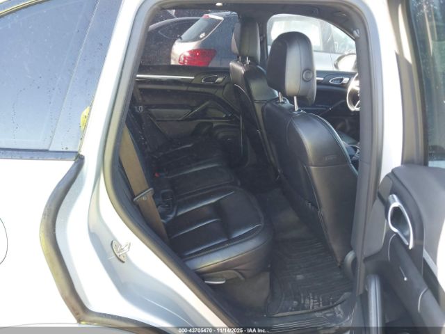 2017 PORSCHE CAYENNE WP1AA2A2XHKA82752 Photo 7