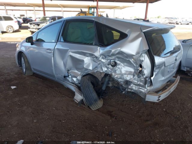 2014 TOYOTA PRIUS V JTDZN3EU8E3303460 Photo 2