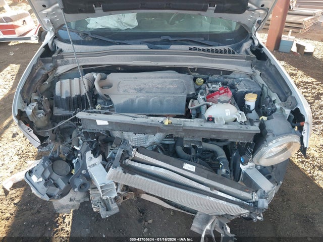 ZACNJBBB9KPK47783 Jeep Renegade Latitude 4x4