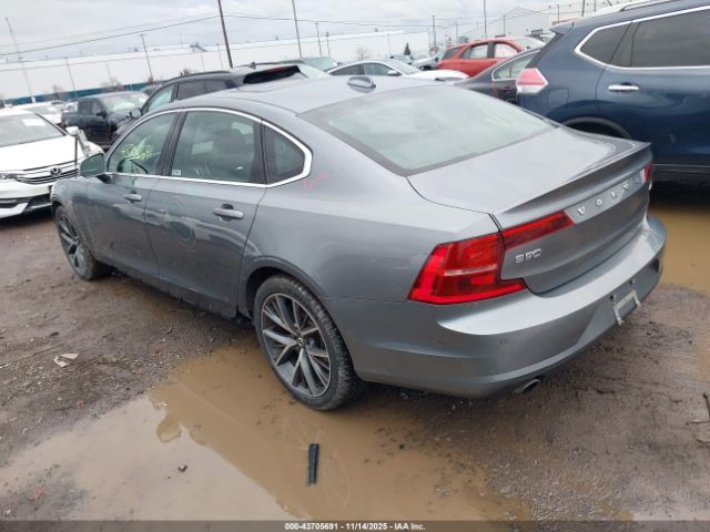 2018 VOLVO S90 LVY982MK5JP031138 Photo 2