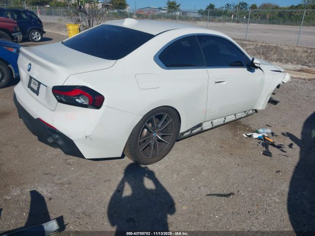 2022 BMW 230 3MW23CM06N8C45441 Photo 3