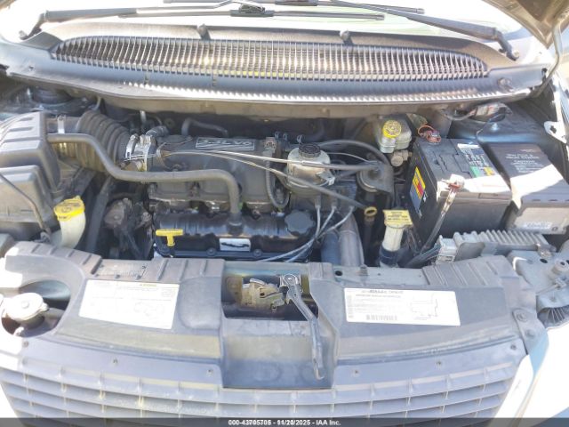 2002 CHRYSLER TOWN & COUNTRY 2C4GP44312R747072 Photo 9