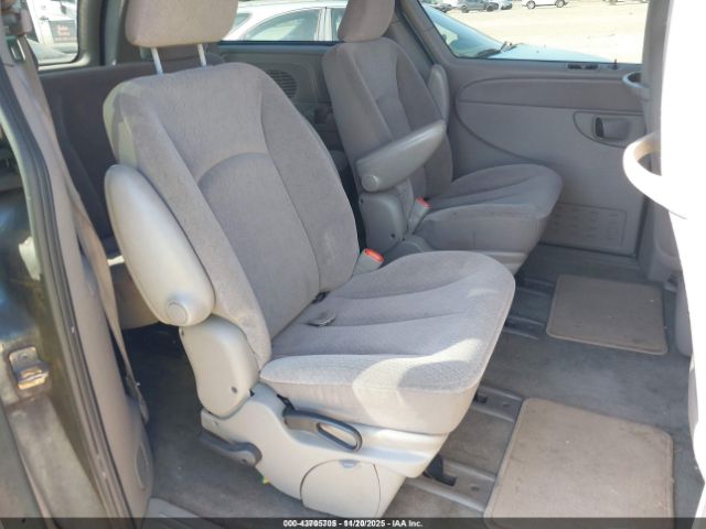 2002 CHRYSLER TOWN & COUNTRY 2C4GP44312R747072 Photo 7