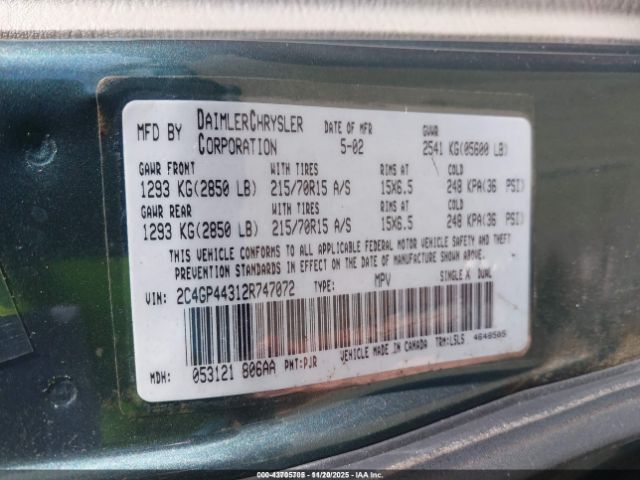 2002 CHRYSLER TOWN & COUNTRY 2C4GP44312R747072 Photo 8
