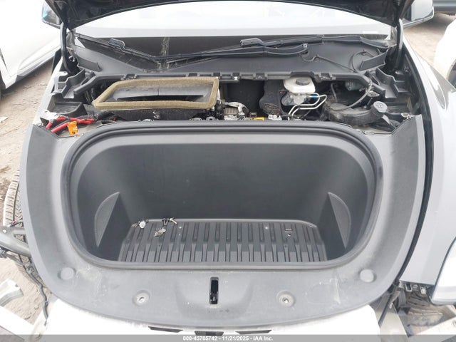 2021 TESLA MODEL Y 5YJYGDEE3MF068715 Photo 9