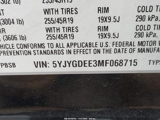 2021 TESLA MODEL Y 5YJYGDEE3MF068715 Photo 8