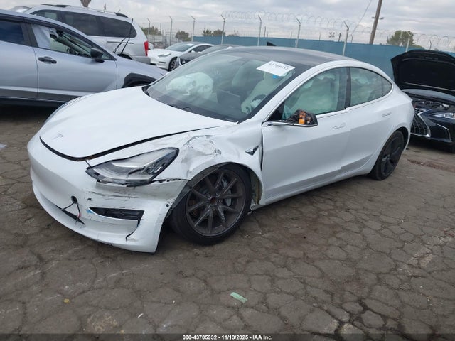 2019 TESLA MODEL 3 5YJ3E1EA3KF317989 Photo 1