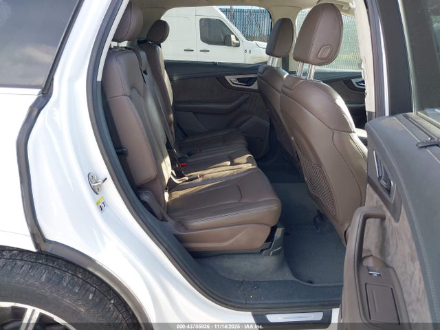 2019 AUDI Q7 WA1VAAF72KD025419 Photo 7