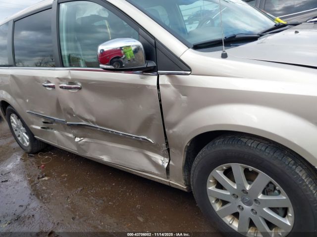 2014 CHRYSLER TOWN & COUNTRY 2C4RC1CG5ER279875 Photo 5