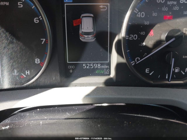 43706004 :رقم المزاد ، 2T3WFREV1JW418579 vin ، 2018 Toyota Rav4 Xle مزاد بيع