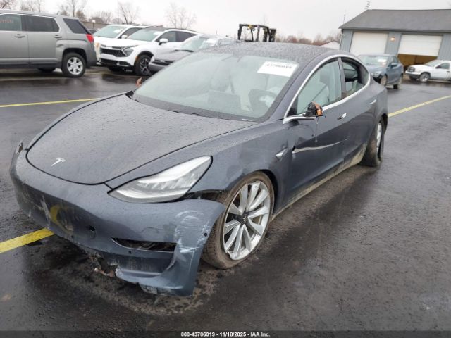 2019 TESLA MODEL 3 5YJ3E1EB1KF195724 Photo 1