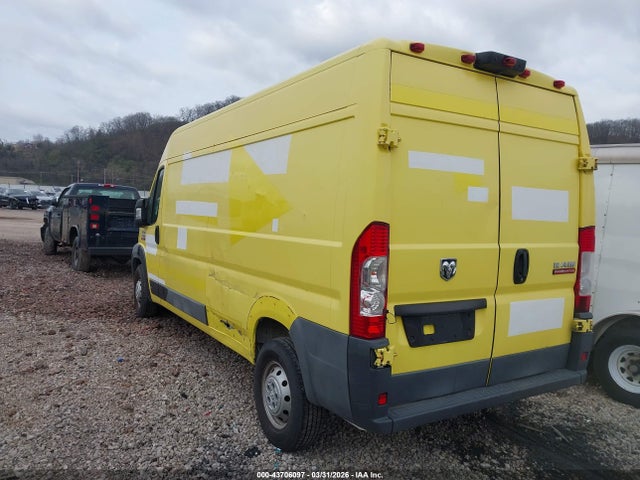 2018 RAM PROMASTER 2500 3C6TRVDG8JE145889 Photo 2