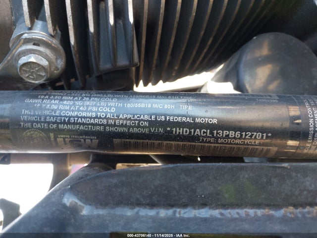 2023 HARLEY-DAVIDSON FLTRXST 1HD1ACL13PB612701 Photo 9