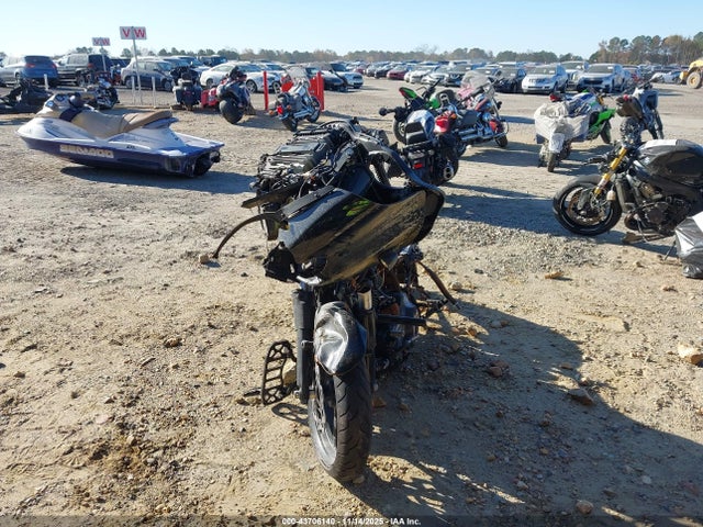 2023 HARLEY-DAVIDSON FLTRXST 1HD1ACL13PB612701 Photo 4