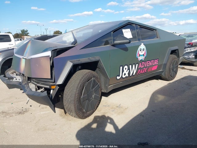 2025 TESLA CYBERTRUCK 7G2CEHED0SA076924 Photo 1