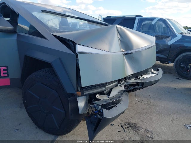 2025 TESLA CYBERTRUCK 7G2CEHED0SA076924 Photo 5
