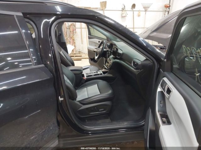 2022 FORD EXPLORER 1FMSK8DHXNGB06676 Photo 4