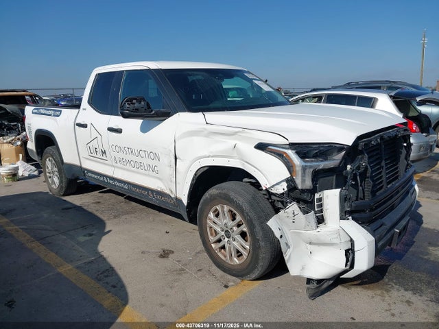Toyota Tundra Sr5 2023 5TFLA5AA2PX028009 zdjęcie główne