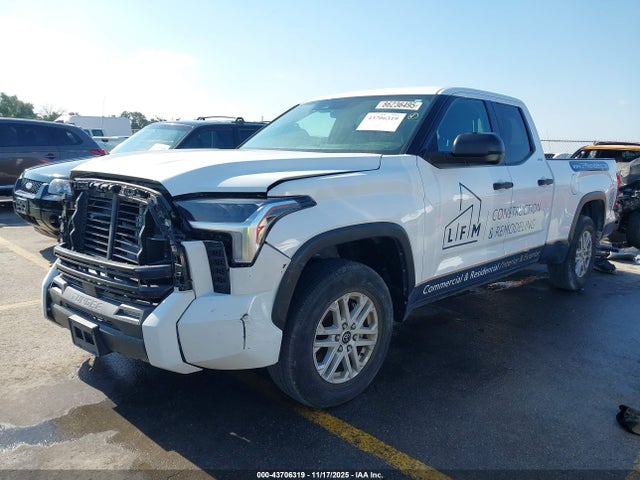 Toyota Tundra Sr5 2023 5TFLA5AA2PX028009 Image 2