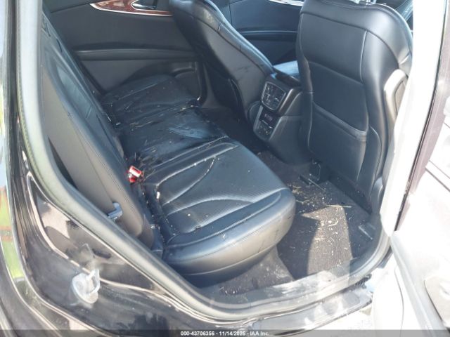 2020 LINCOLN NAUTILUS 2LMPJ8KP1LBL29961 Photo 7