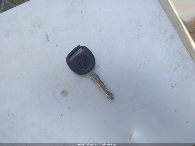 43706362 :رقم المزاد ، 2G4WD582361172422 vin ، 2006 Buick Lacrosse Cxl مزاد بيع