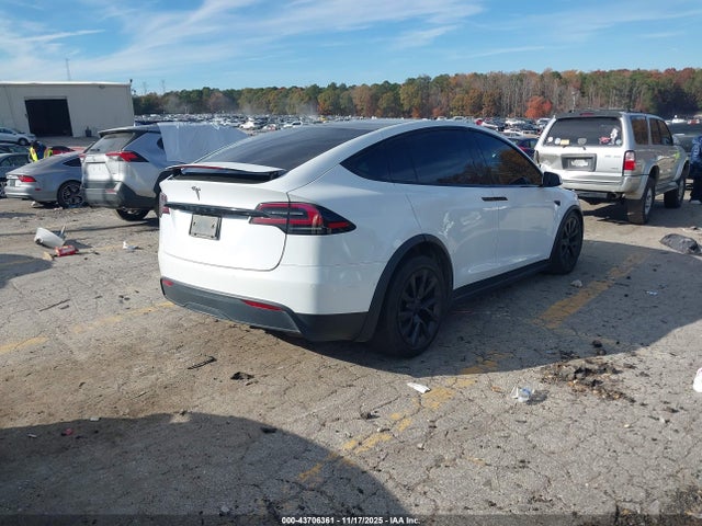 2023 TESLA MODEL X 7SAXCBE56PF365514 Photo 3