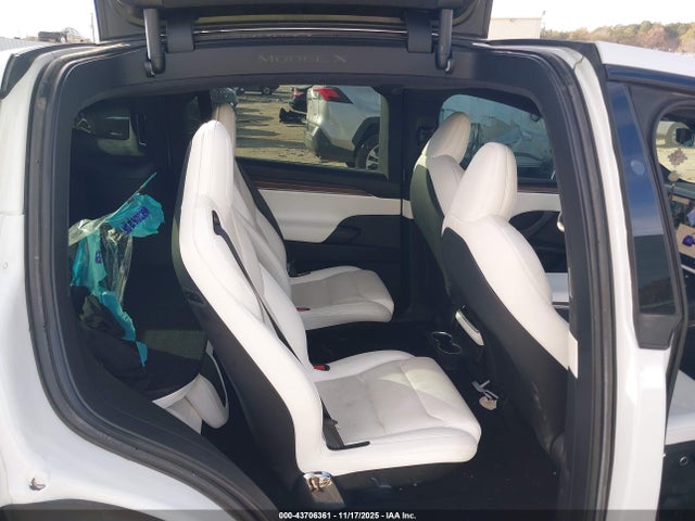 2023 TESLA MODEL X 7SAXCBE56PF365514 Photo 7