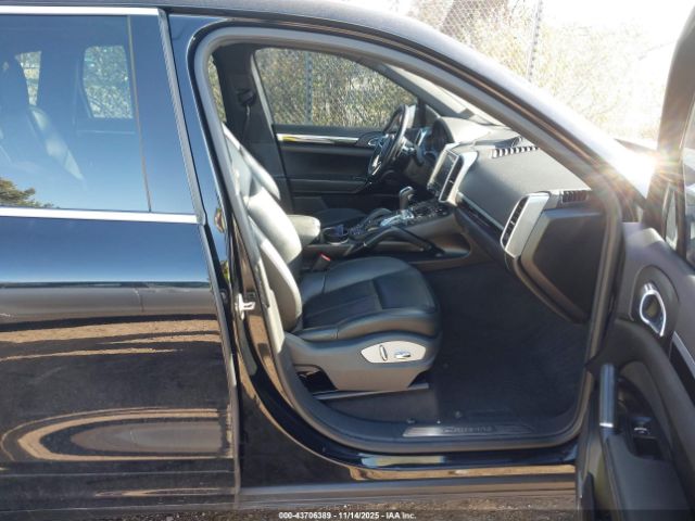2018 PORSCHE CAYENNE WP1AA2A20JKA04860 Photo 4